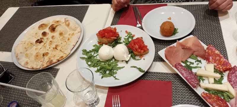 Ristorante Pizzeria Al Piacere