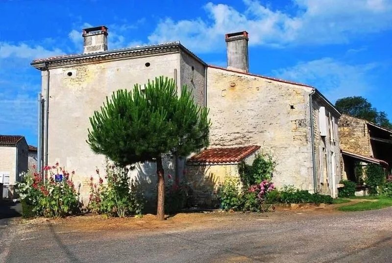 2-10 pers  - House with character XVIII 180 m2 in 45 km of beachesHouse with