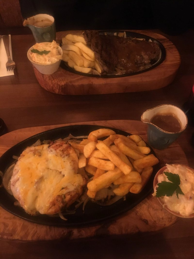 Steak Inn