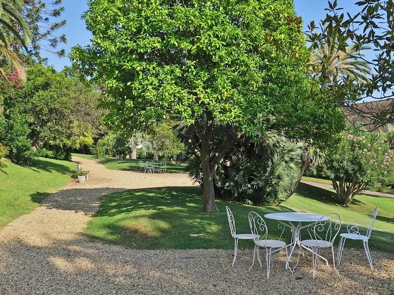 1st Floor Apartment With Beautiful Sea View in Magnificent Character Building