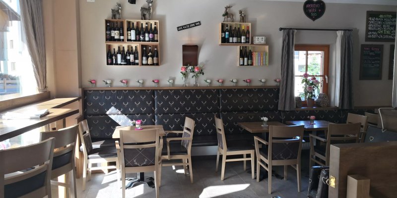 Bar Heidi  Wine Beer & Friends