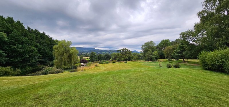 Cwmbach Lodge luxury B&B