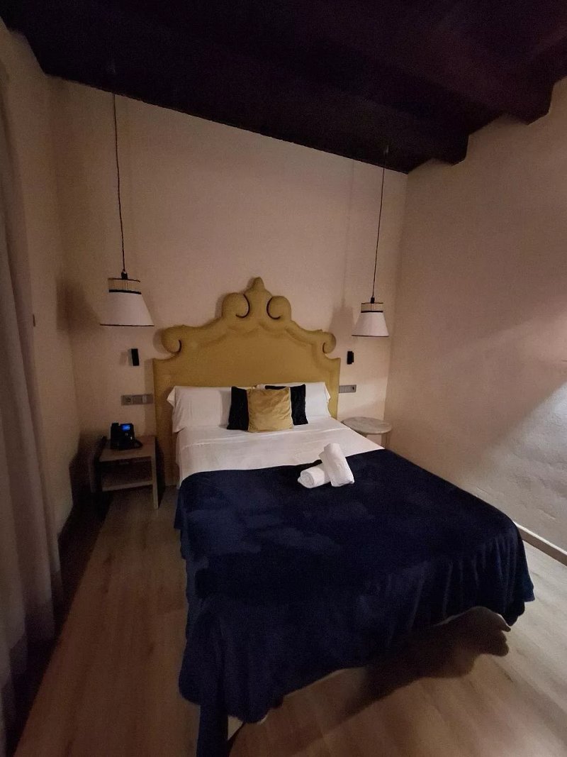 Hostal Puerta Real