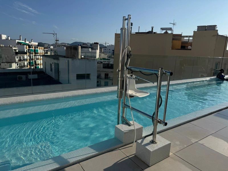 M. Hotel