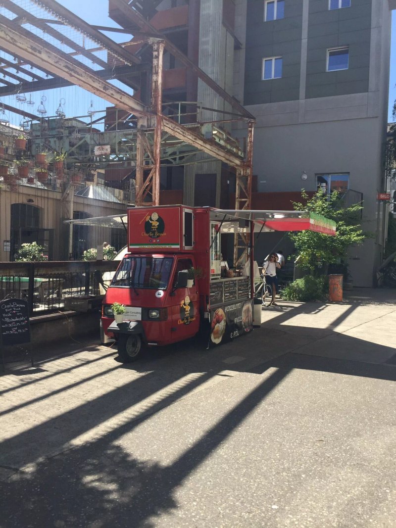 BIG CHARLIE Food Truck
