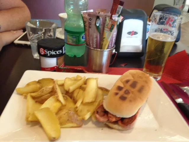 Vanita Cafe