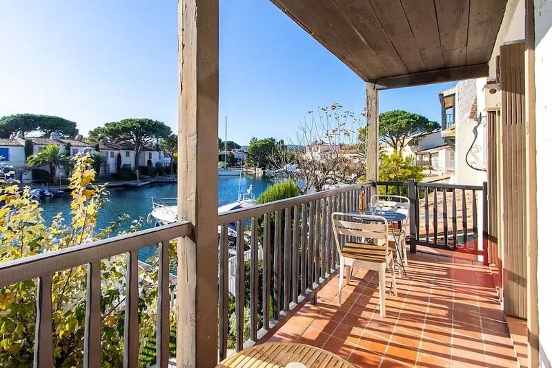Beautiful renovated 2-room apartment in Port GrimaudSouth - WIFI