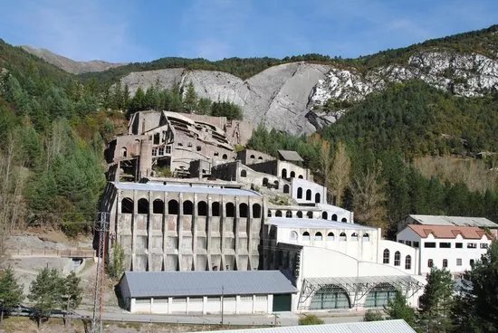 Museu del Ciment de Castellar de n'Hug