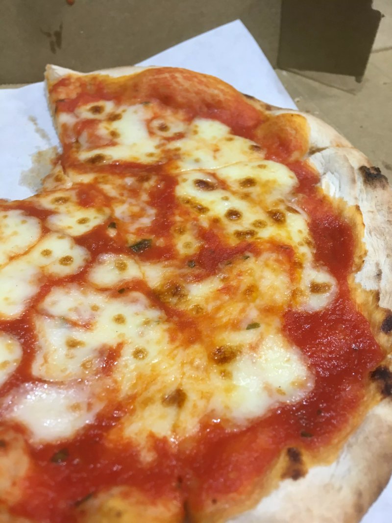 Penguin Cafe & Pizza