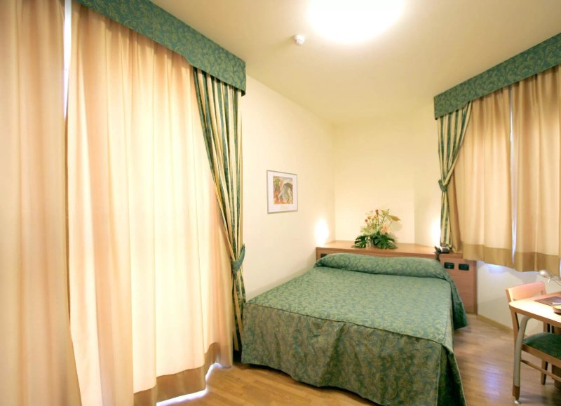 Dama Hotel
