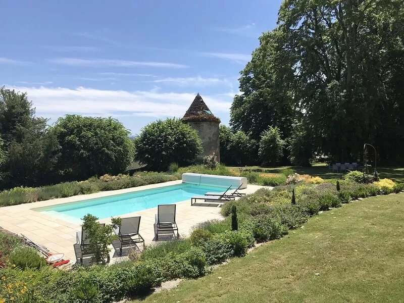 Magnificent family property with swimming pool in Burgundy Franche-Comté