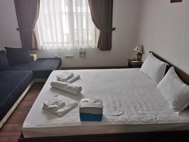 Guest House Byalata Kashta