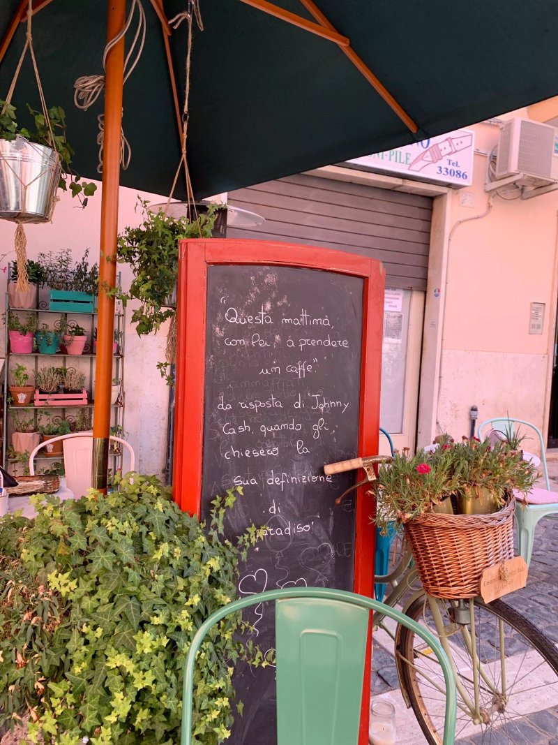 Cosamimettooggi lab caffe boutique