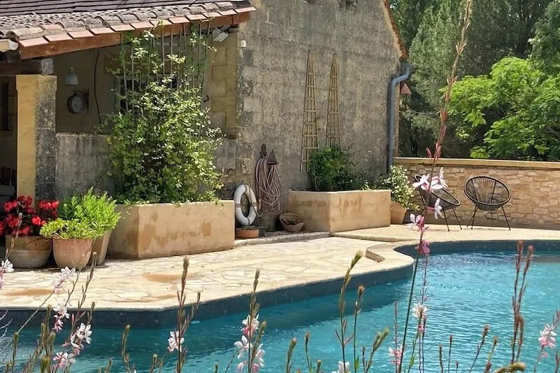 Peace and Tranquility in France. Rustic one bedroom Gite.