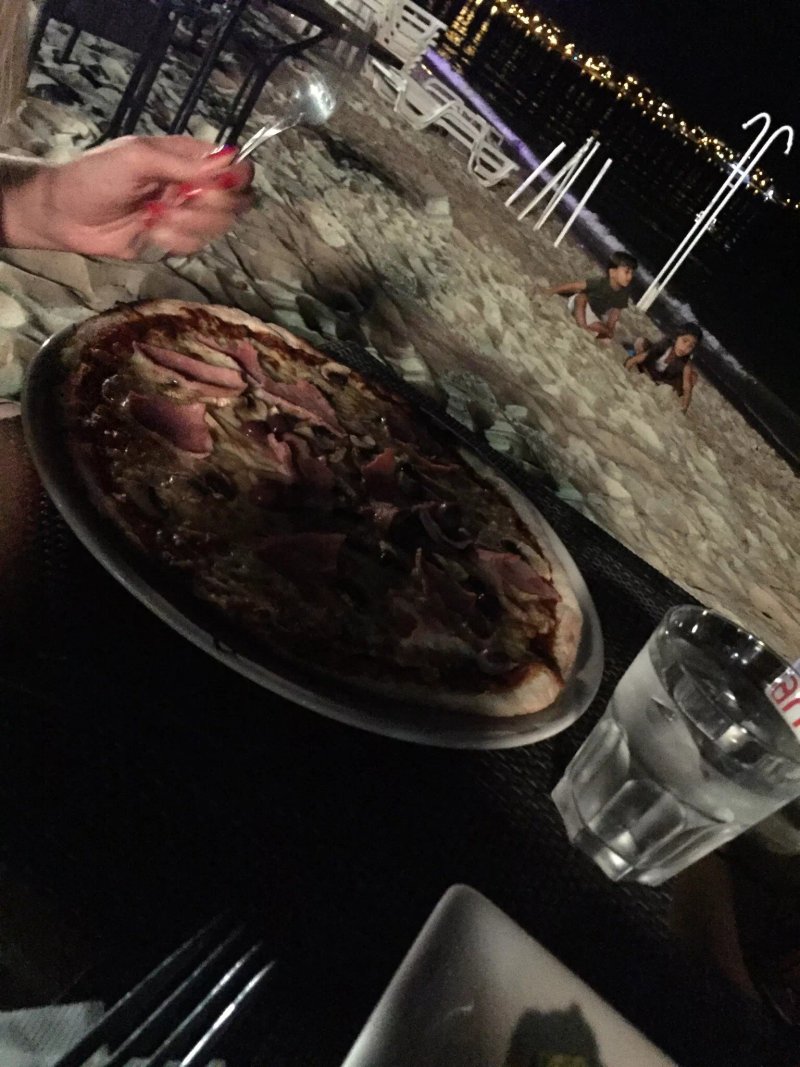 Plage Juanita Restaurant