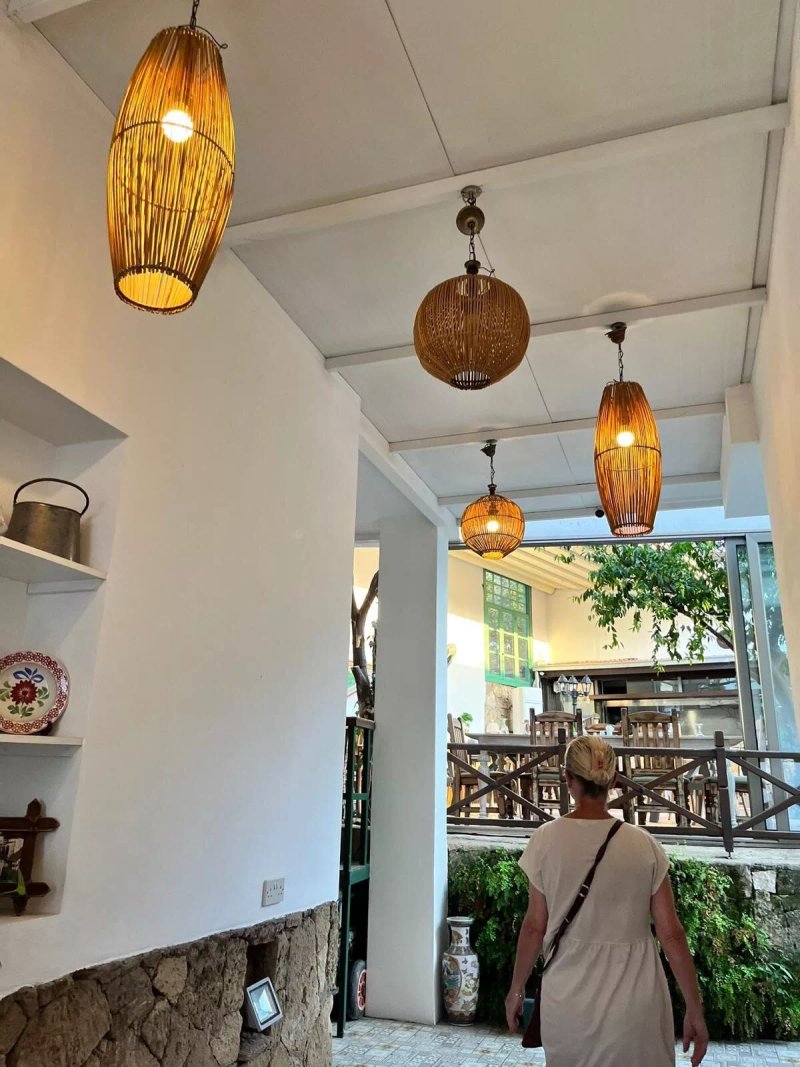 Bella Moon Restaurant Bar