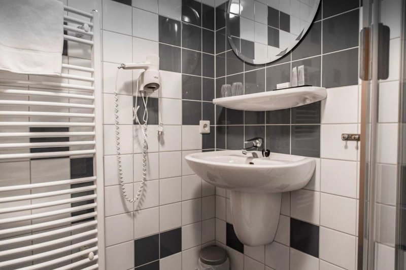 Linge Hotel Elst