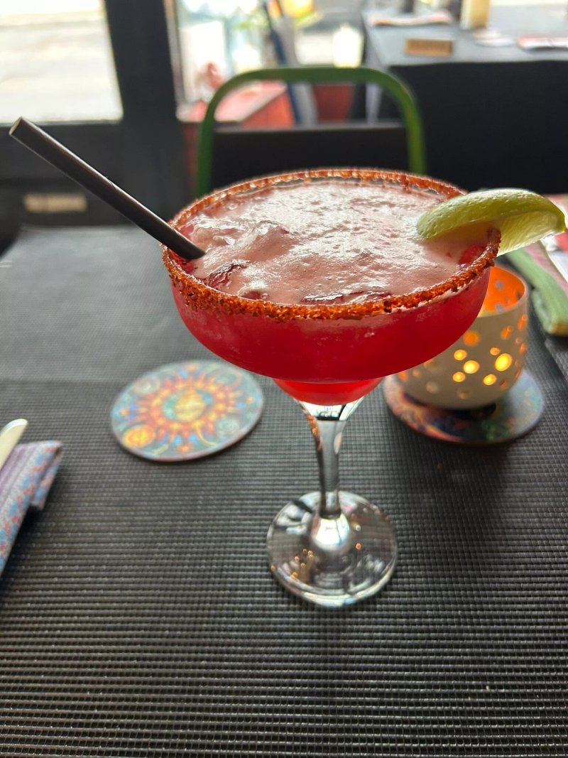 Cinco Gatos Cantina