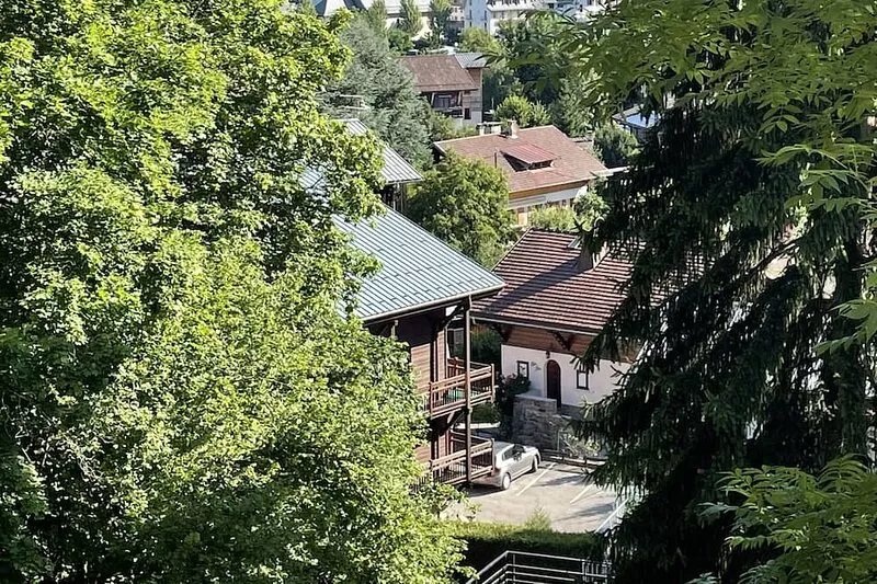 Spacious apartment for 6-8 people renovated