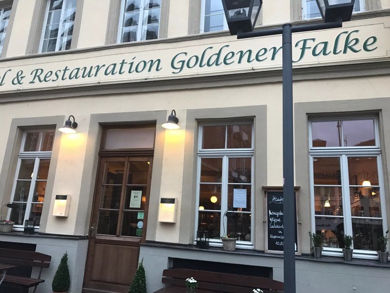 Hotel Goldener Falke