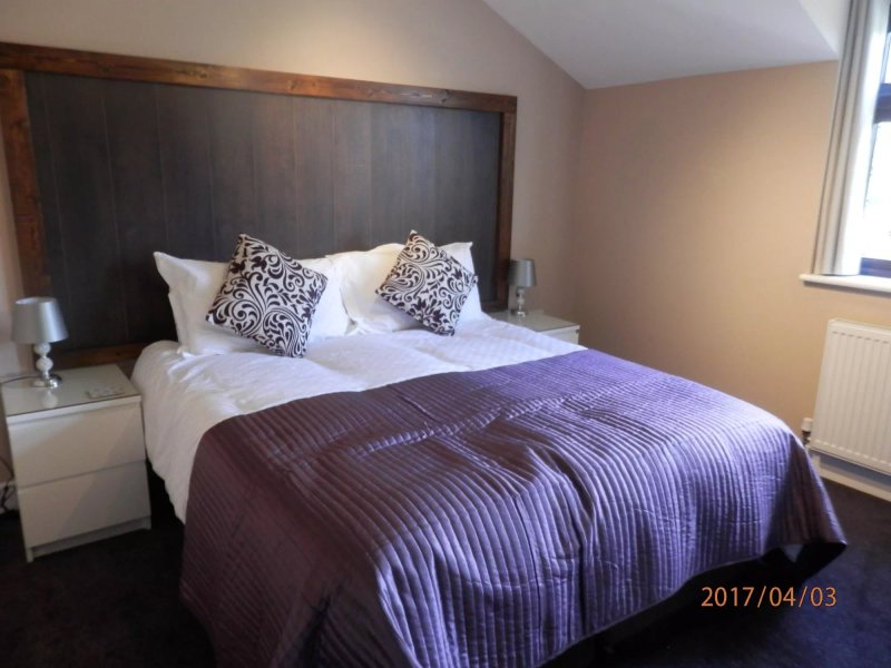 Middle House Bed and Breakfast
