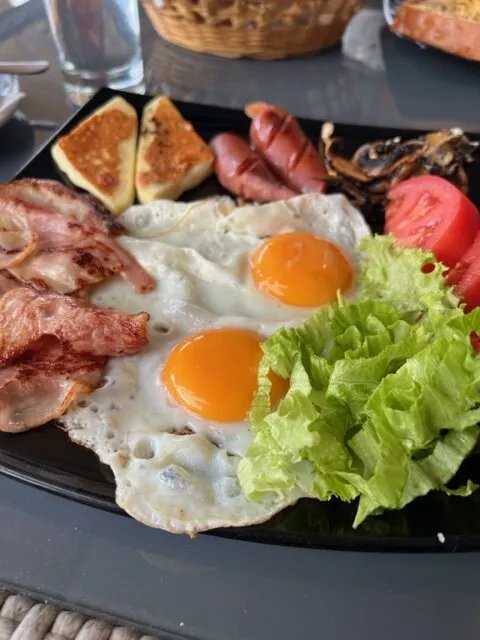 GRANDE Cafe Pizza & Breakfast