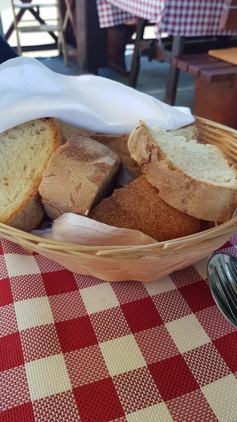 Okrepcevalnica , Pizzeria  Zvoncek