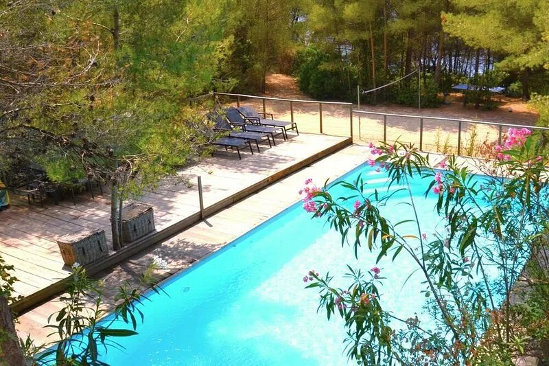 LARGE POOL HOUSE 16 PEOPLE, THE SEA, ACCESS BEACH -Coté riviera-