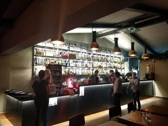 Ugo Lounge Bar