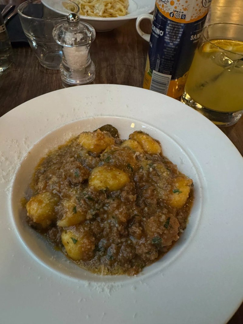 Alfi Restaurant Ltd