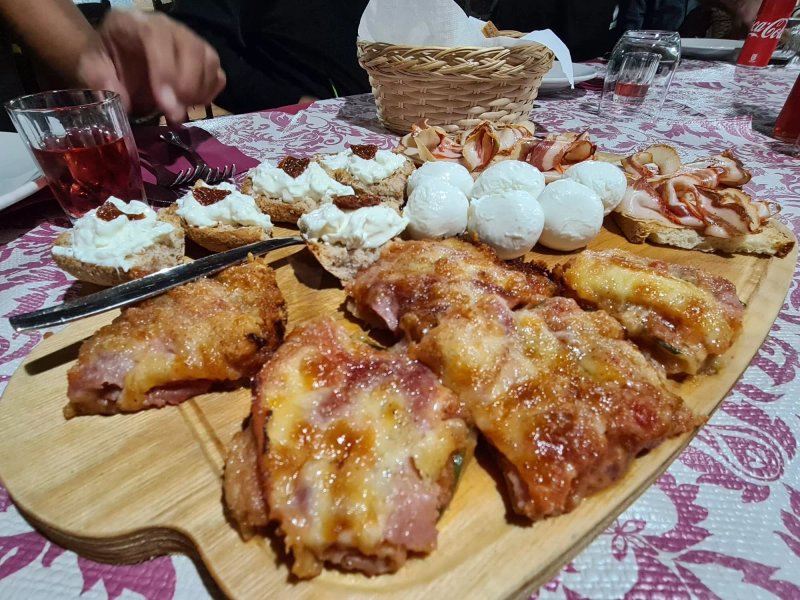 Trattoria La Campanara