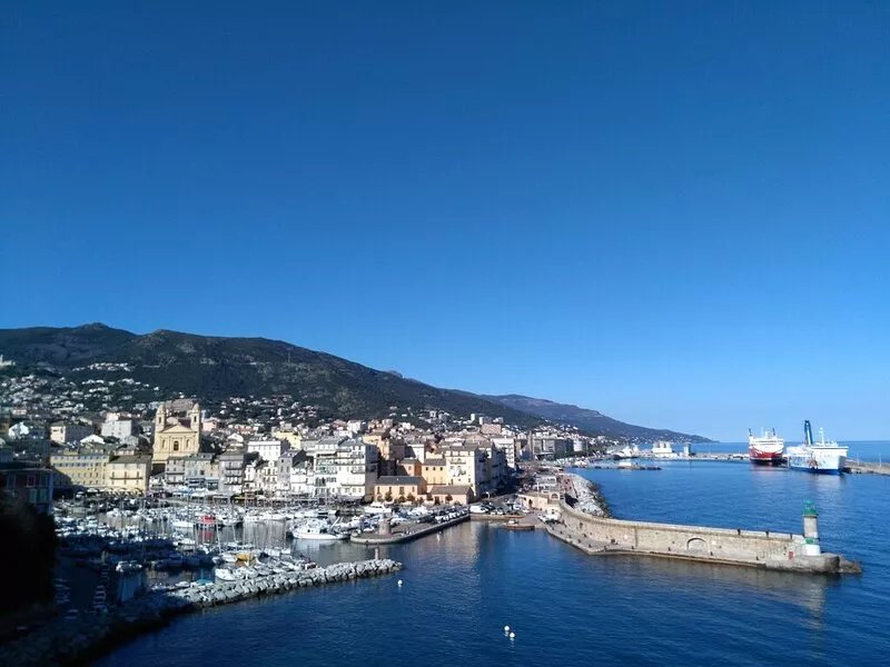 Ideal location, seaside, Cap Corse 10 mn from Bastia