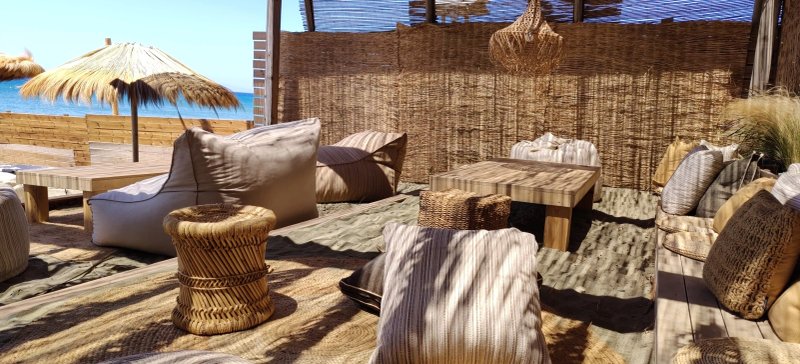 Almiri Beach Bar