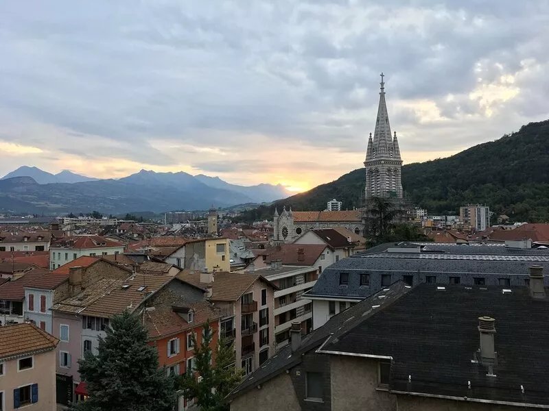 2 pièces + parking - centre ville