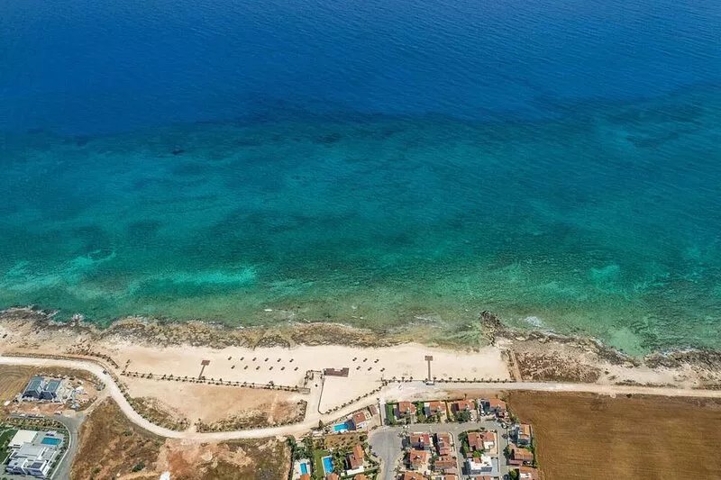 Sirens Beach House - Serene 4BR Seafront Villa with Pool in Ayia Thekla