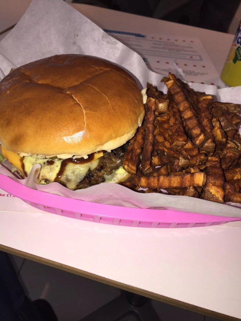 Benny's BurgerTown
