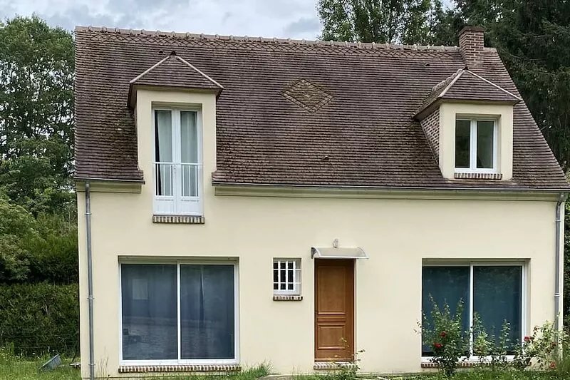 House near the center
