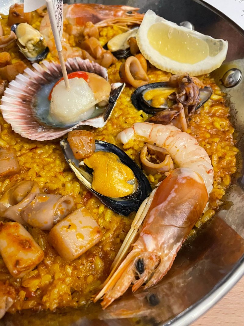 Aguaquemada Tapas Y Paella