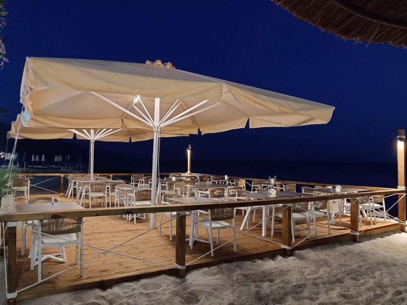 Nissea Seaside Restaurant