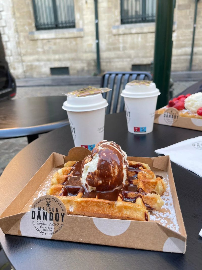 Maison Dandoy - Tea Room & Waffles