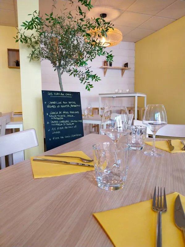 Mezzaluna - Trattoria Italienne