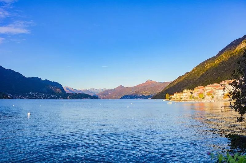 Bellagio Villas - La Bohème with frontlake garden directly on the Lake