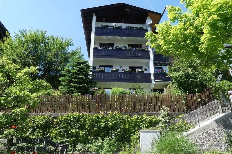 Apartment on the 1st floor. Only 10 minutes walk to the town center.
