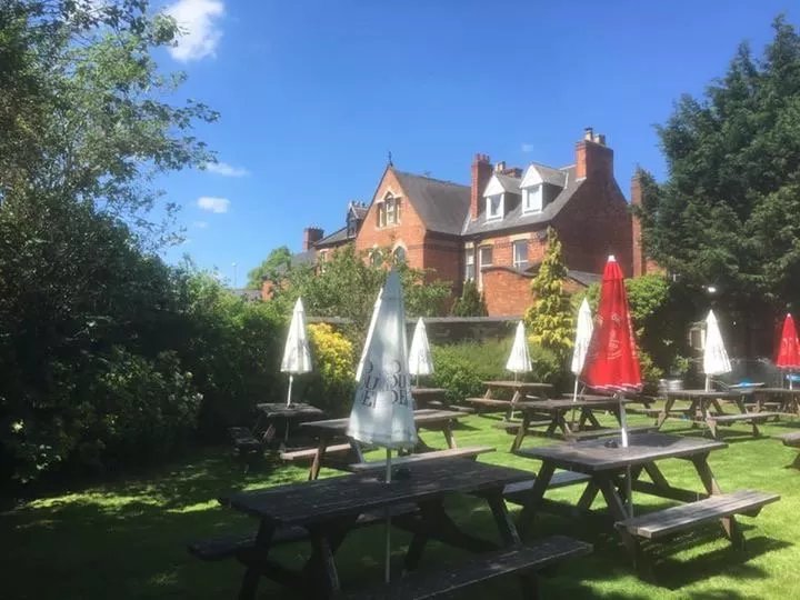 Coach & Horses