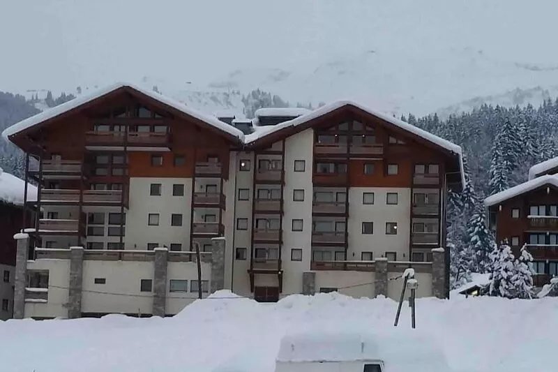 Beautiful apartment at the foot of the slopes, resort center