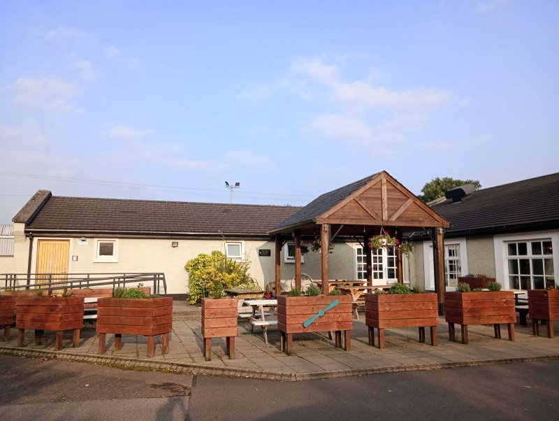 Happy Landing Pub and Kitchen