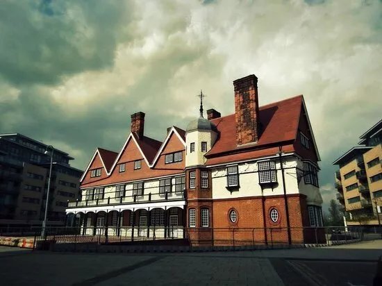 Galyons Royal Docks