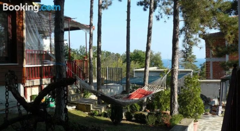 Nadia Guest House