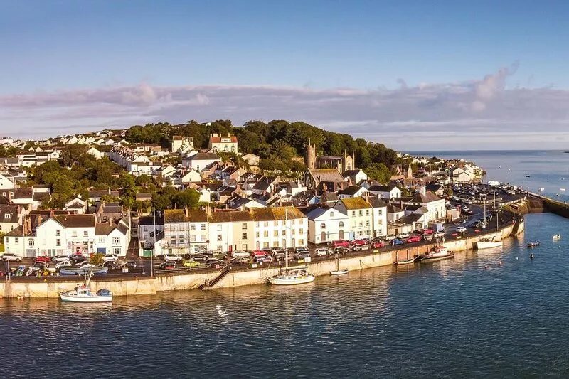 Hartland Hideaway Lodge - Comfort, Peace & Spacious Lodge in North Devon