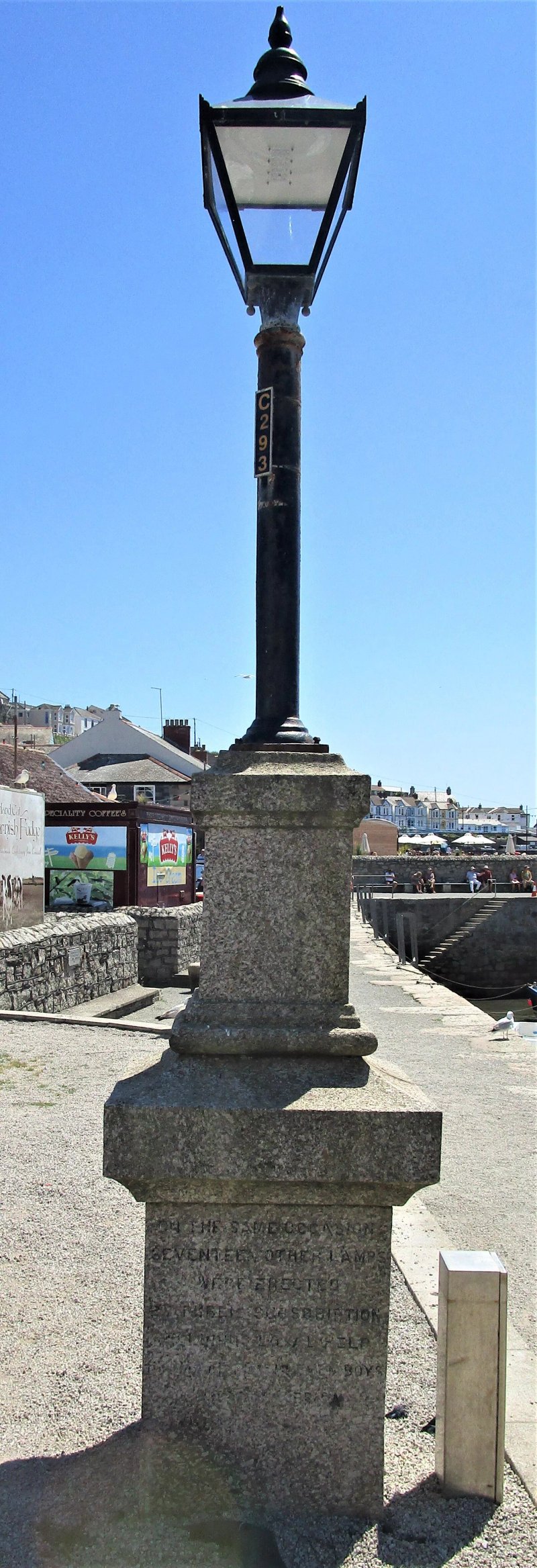 Memorial Lamp to King George V
